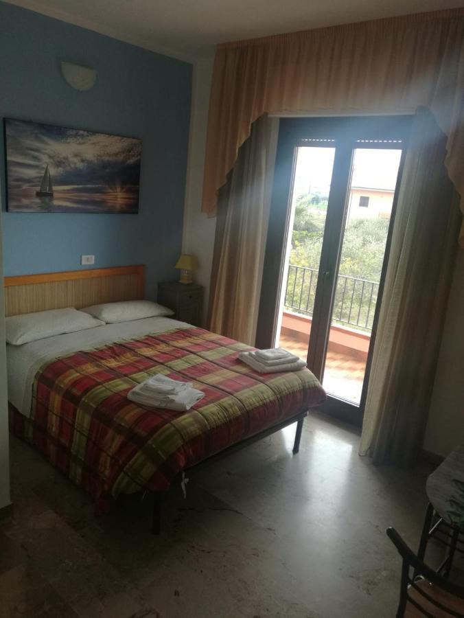 Le Magnolie B&B Розето-дельї-Абруцці Екстер'єр фото
