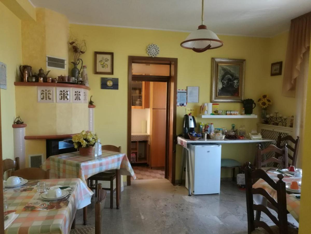 Le Magnolie B&B Розето-дельї-Абруцці Екстер'єр фото